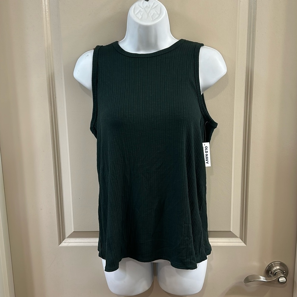 Old Navy Ribbed Tank Top - Picture 2 of 6